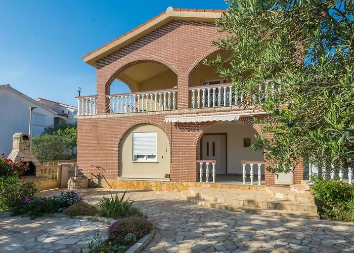 Апартаменты Sandra Вир