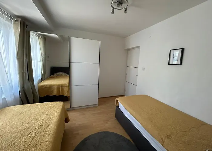 Апартаменты Sandra Вир